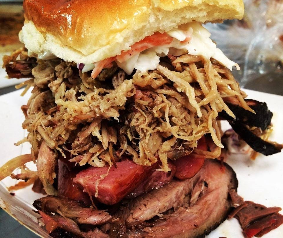 Neosho餐馆和美食-The Bar-B-Q Joint