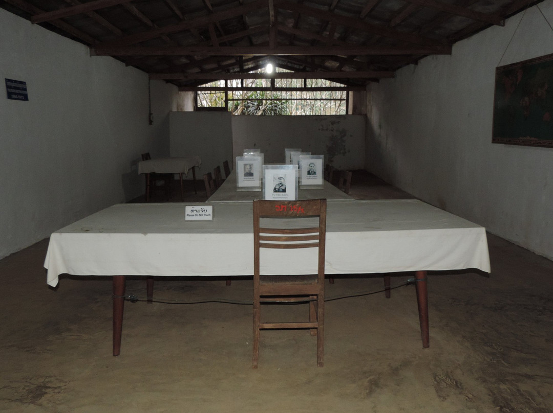 Pathet Lao Caves-Sam Neua必去景点