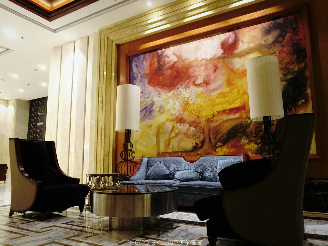 贵安世纪金源温泉大饭店主图