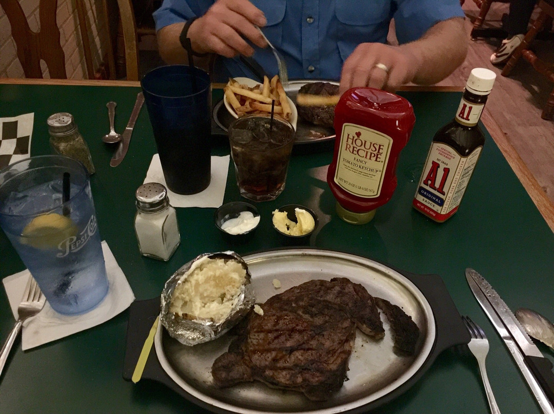 Derby餐馆和美食-The Patio Steakhouse