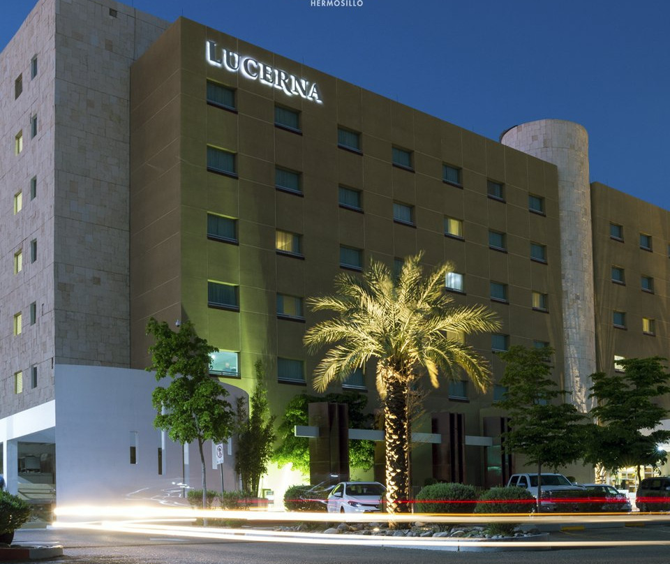 埃莫西约 鲁克那酒店