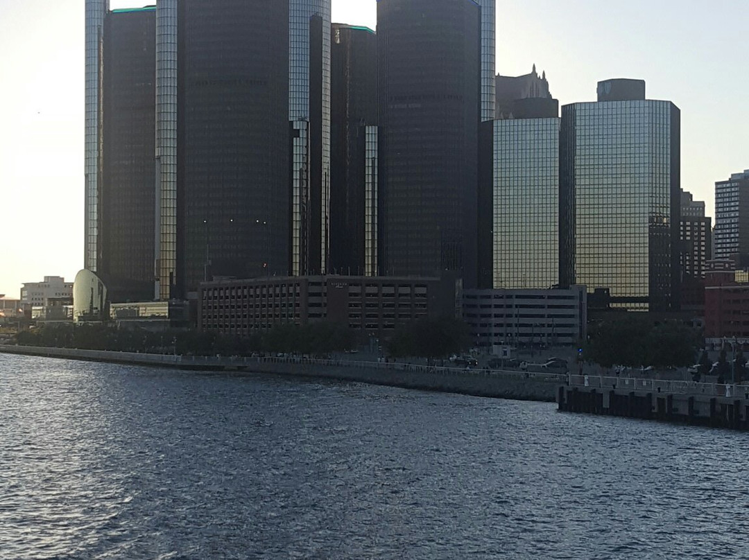 Infinity-Ovation Yacht Charters-Saint Clair Shores必去景点