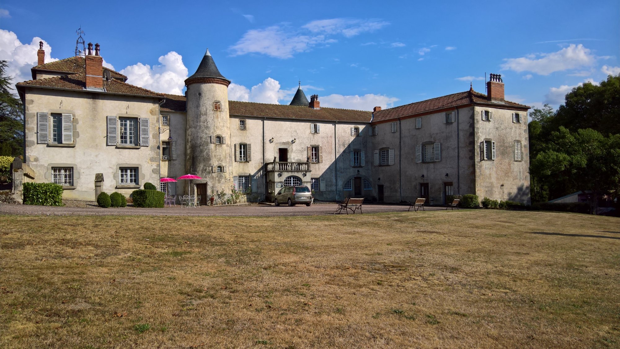 Chateau de Chantelauze-官方