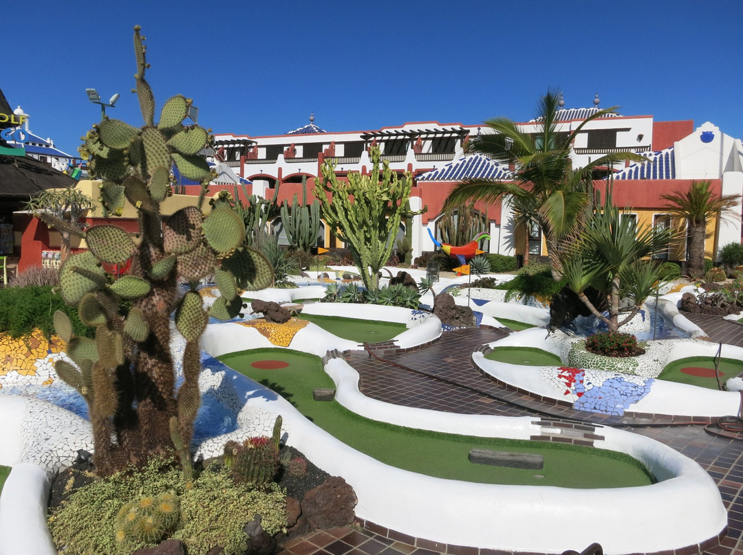 美洲海滩旅游景点-Parque Santiago Mini Golf