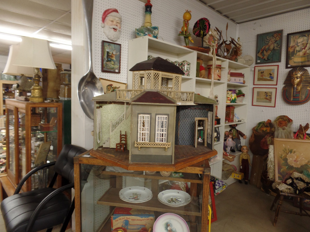 Adamstown Antique Mall景点图片