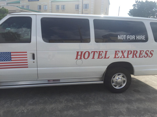 Express Cruise Line Shuttle-汉布尔必去景点