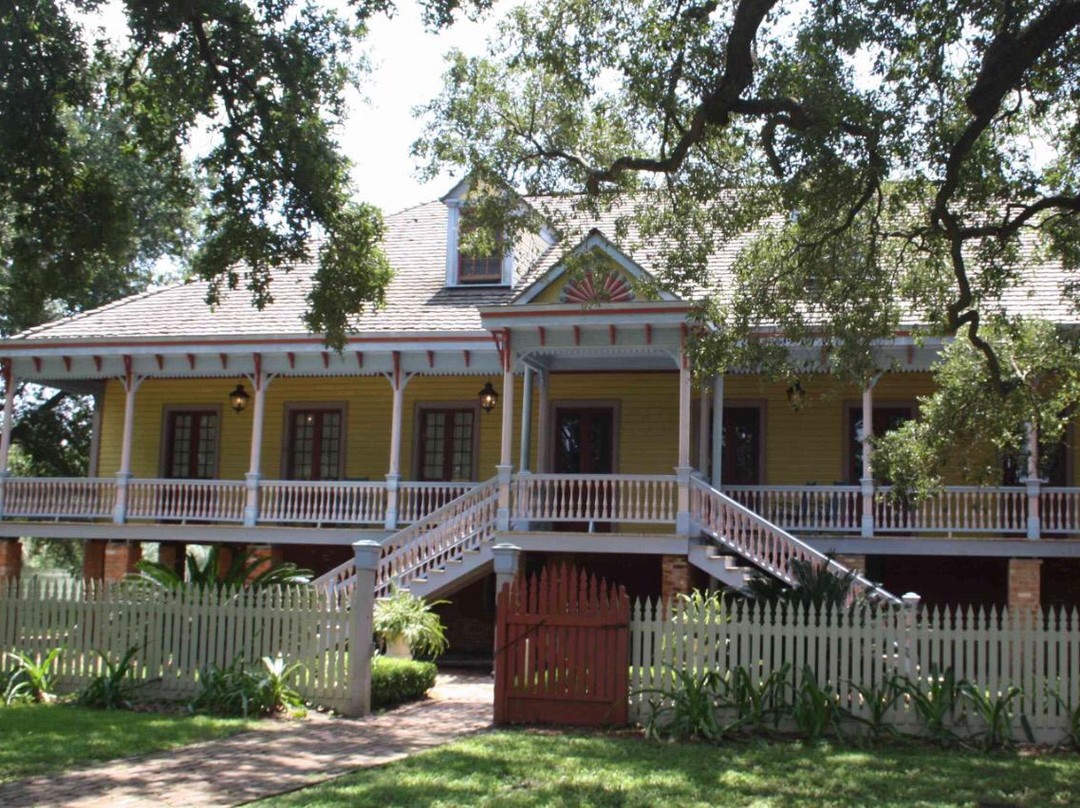 Charpentier Historic District-莱克查尔斯必去景点