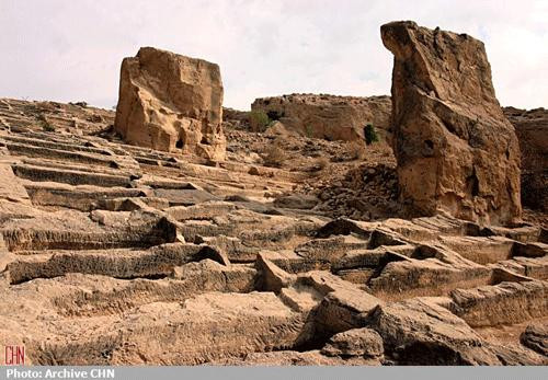 Siraf Ancient Graveyard
