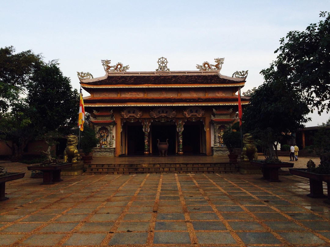 Hoa Nghiem Temple景点图片