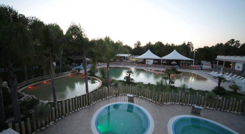 Siesta Camping Villaggio Hotel