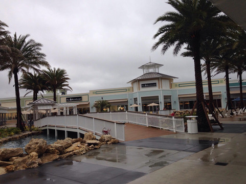 University Mall-坦帕必去景点