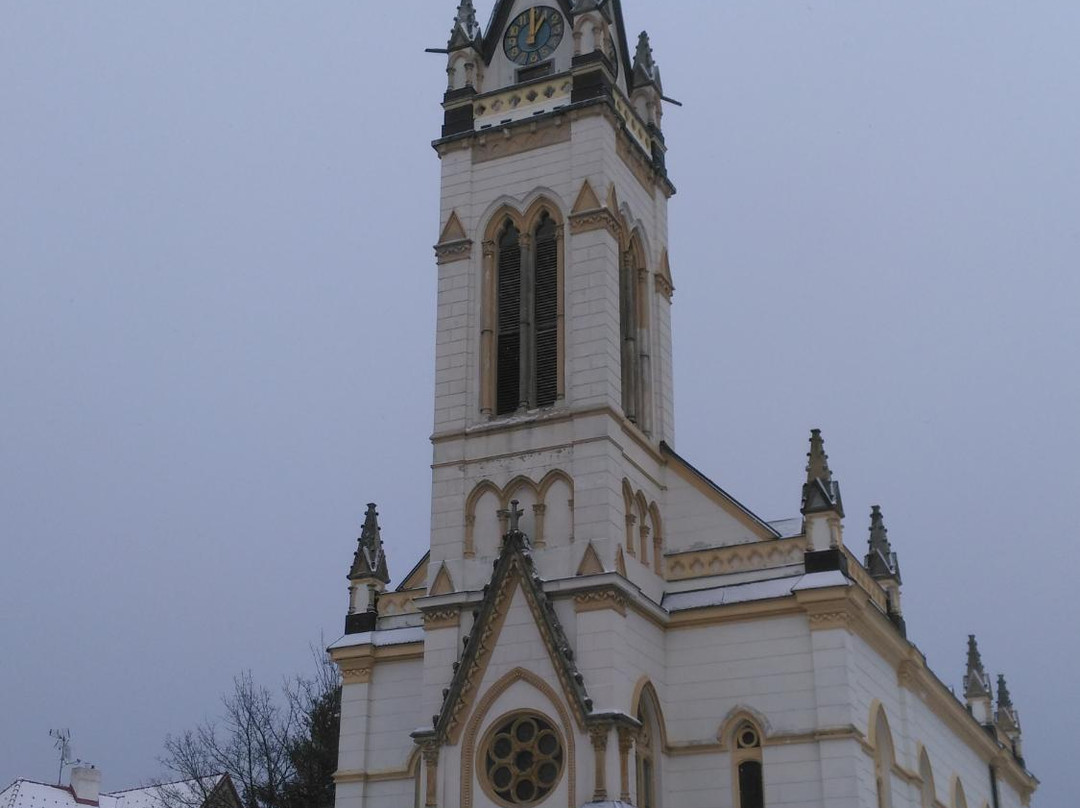 Kostel Cirkve Ceskoslovenske Husitske s Farou-Jablonec nad Nisou必去景点