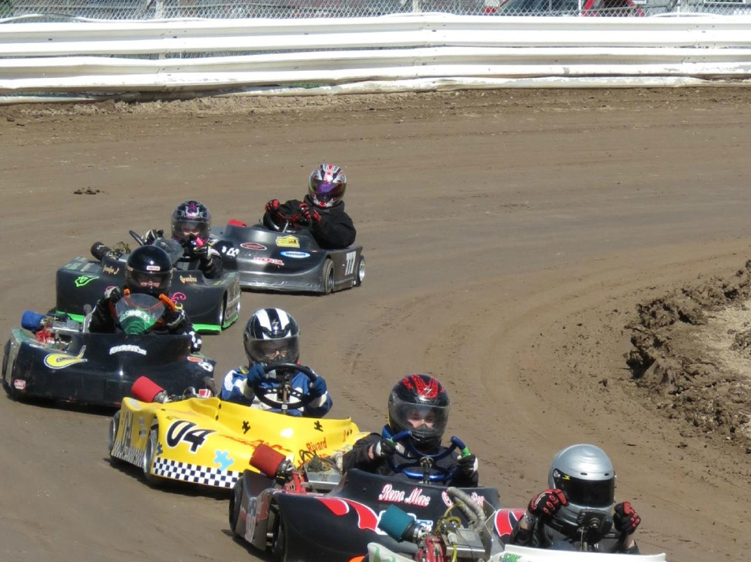 Limerock Speedway景点图片