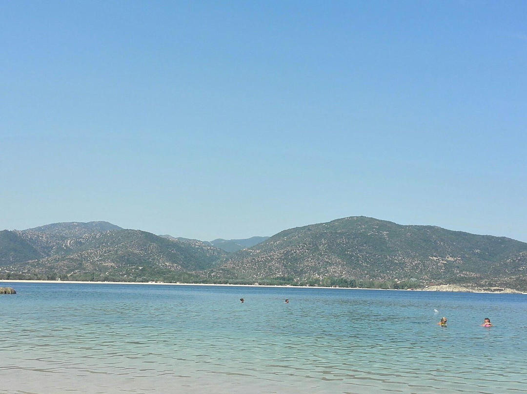 Sykia beach-Paralia Sikias必去景点