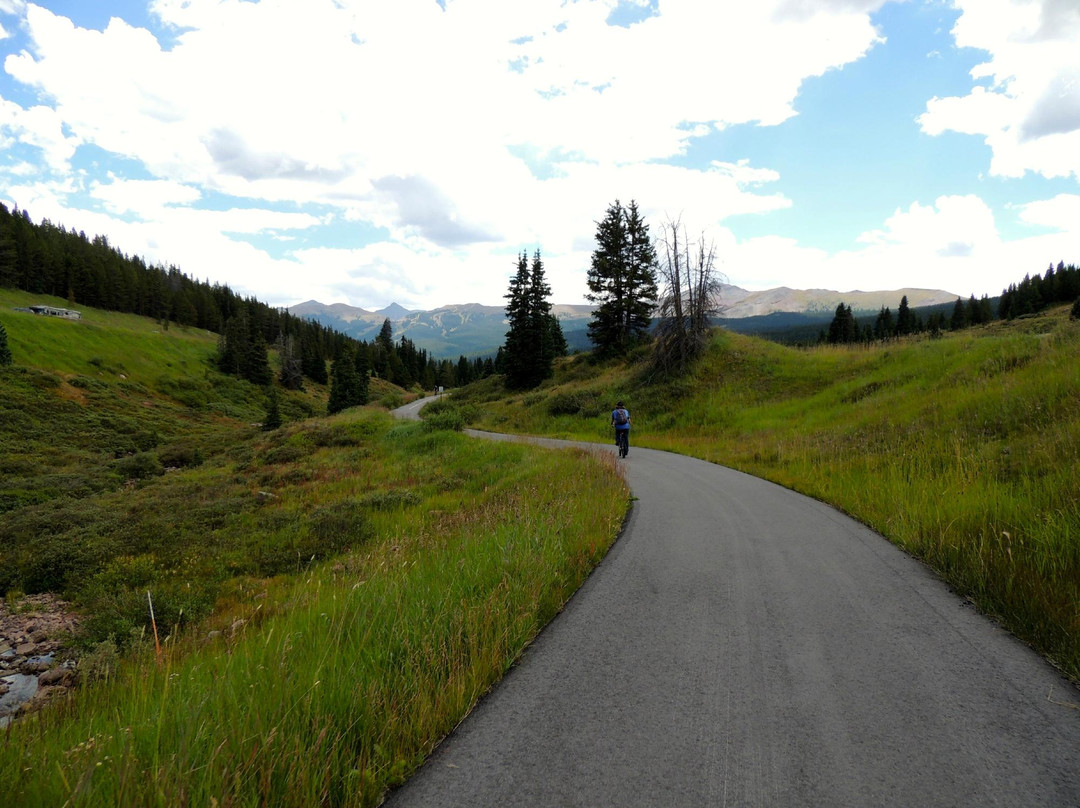 Vail Pass Path-布雷肯里奇必去景点
