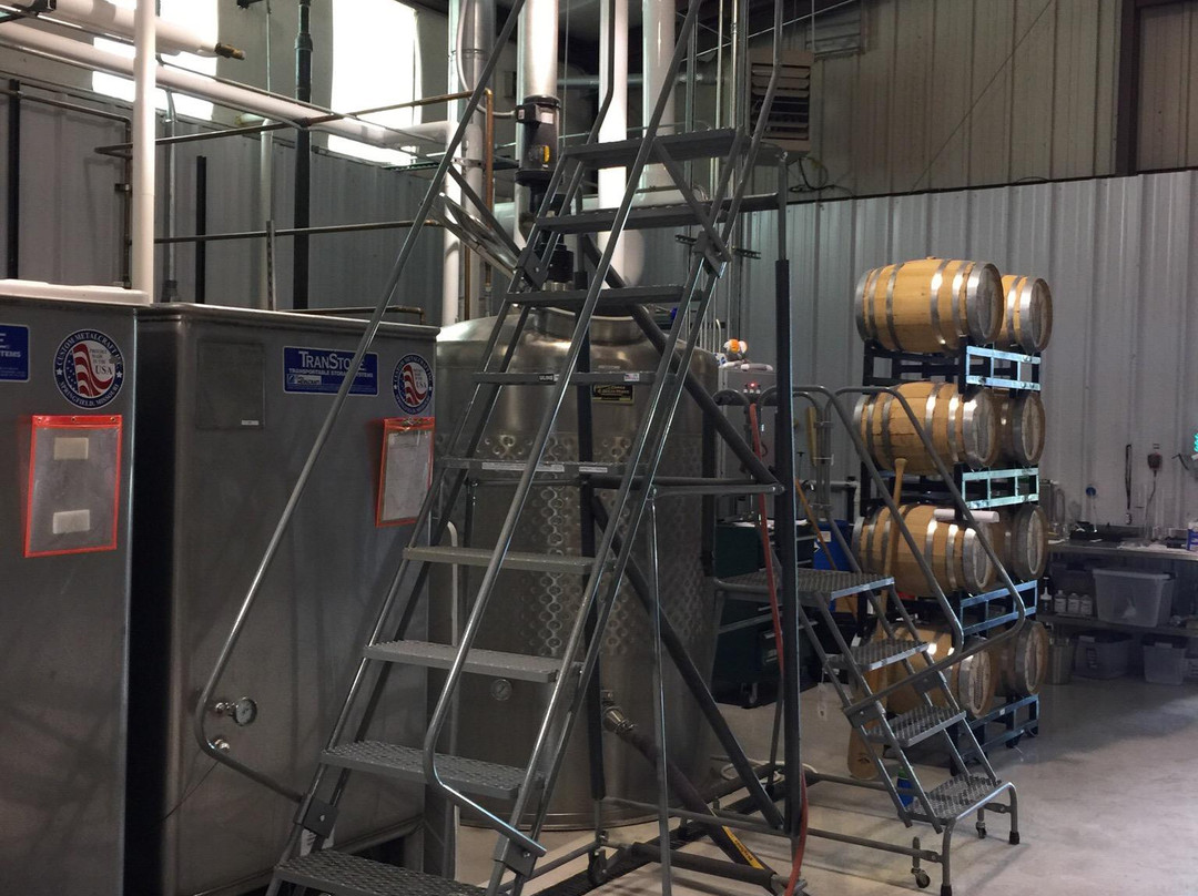 Whiskey Acres Distilling Co.-DeKalb必去景点