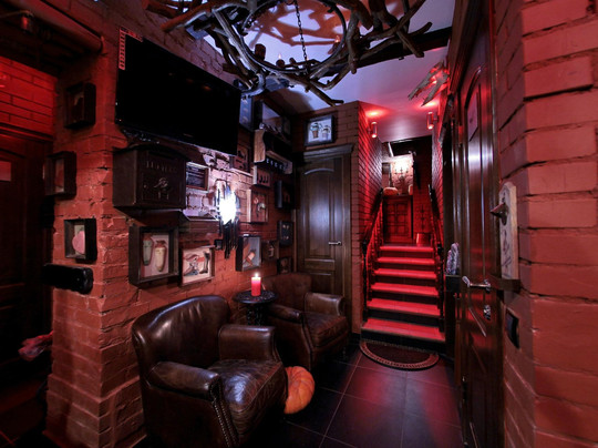 Alt Ritter on Lunacharskiy主图