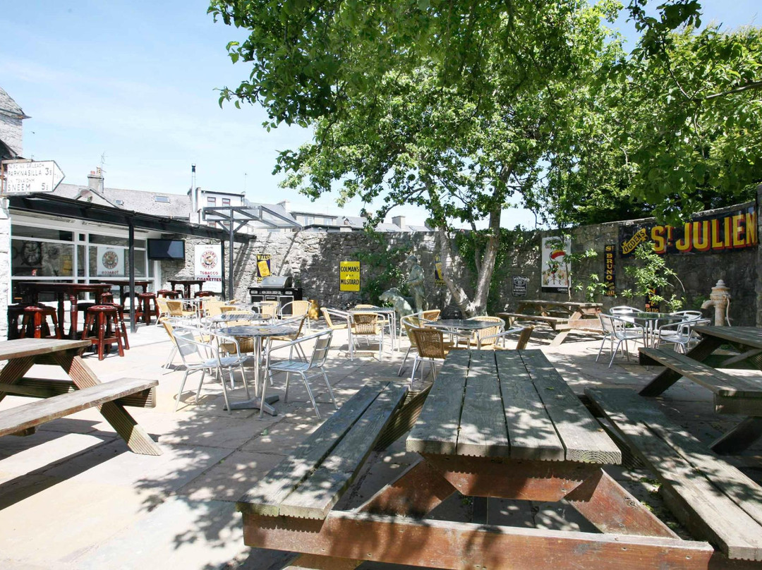 Rathkeale餐馆和美食-Bill Chawke's Bar