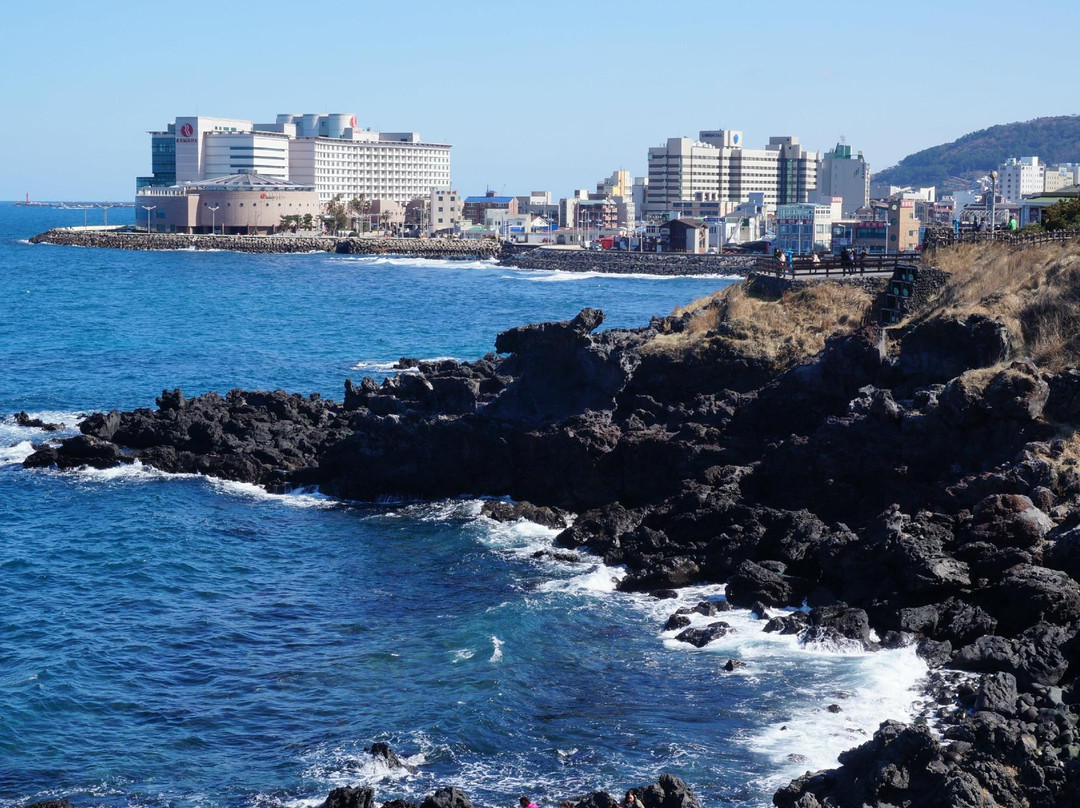 龙头岩-济州必去景点