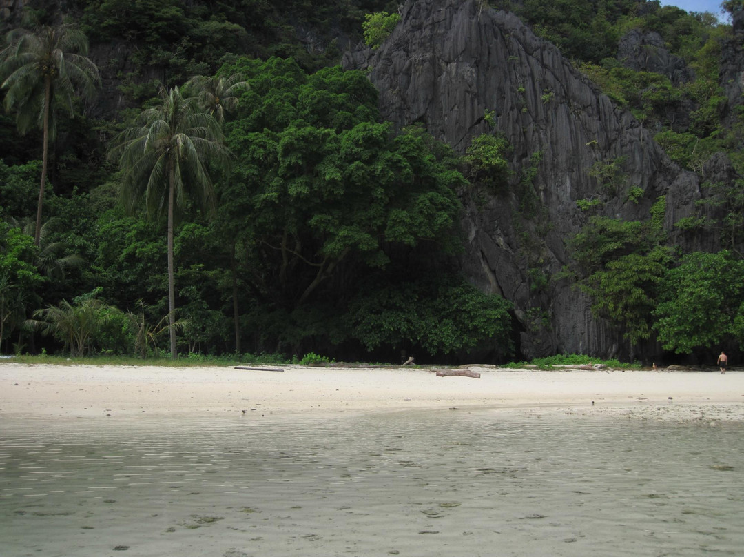 Hidden Beach-爱妮岛必去景点