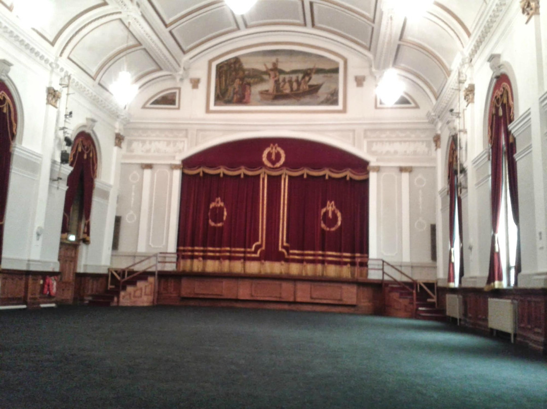 St. Columb's Hall-德里必去景点