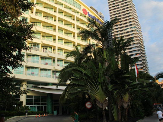 银泰阳光度假酒店主图