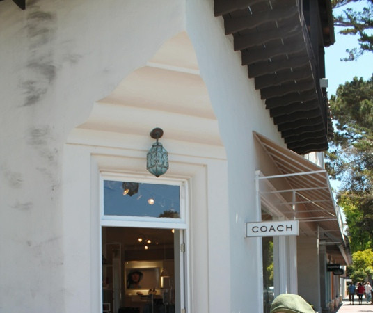 Coach Outlet Store-卡梅尔必去景点