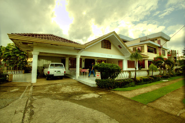 Villa Pillar