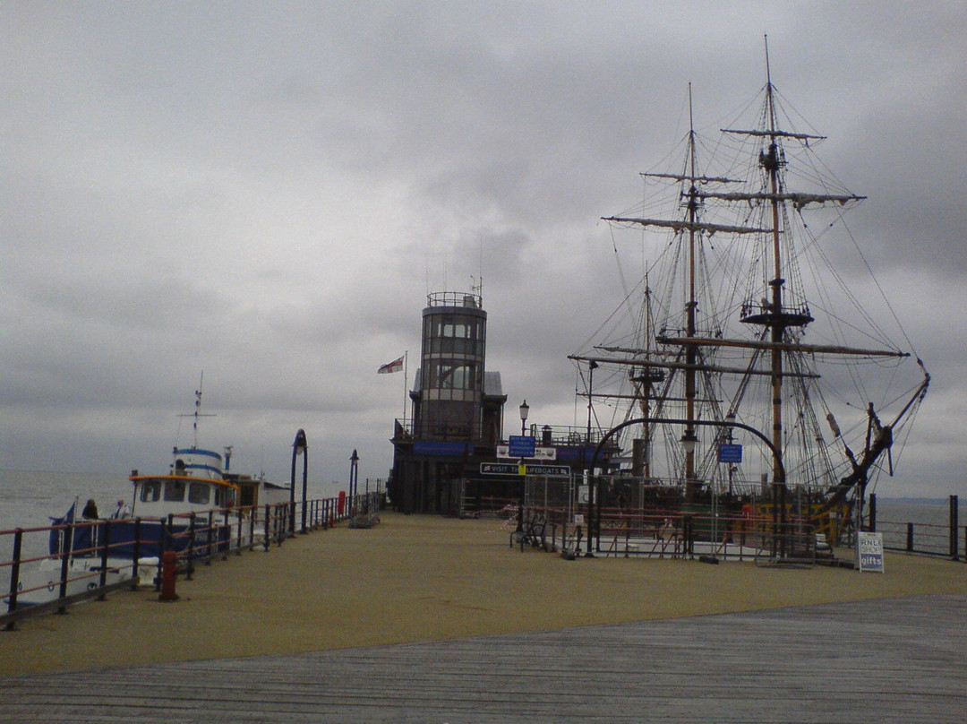 Southend Pier & Railway景点图片