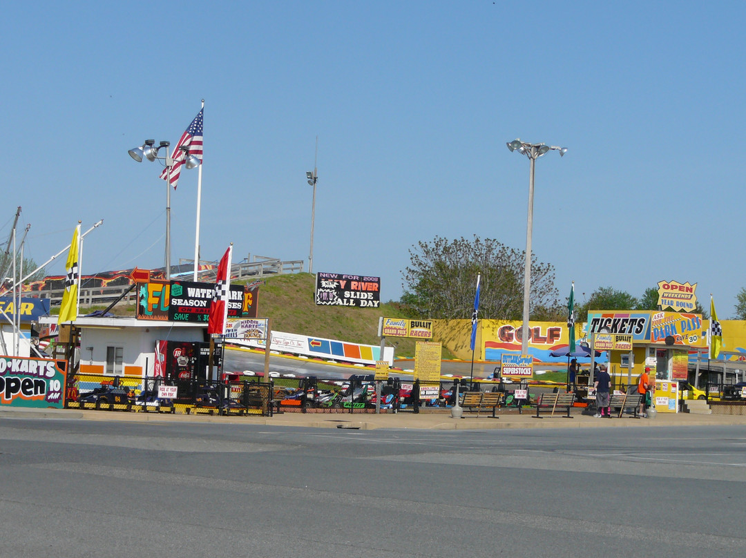Midway Speedway Park景点图片