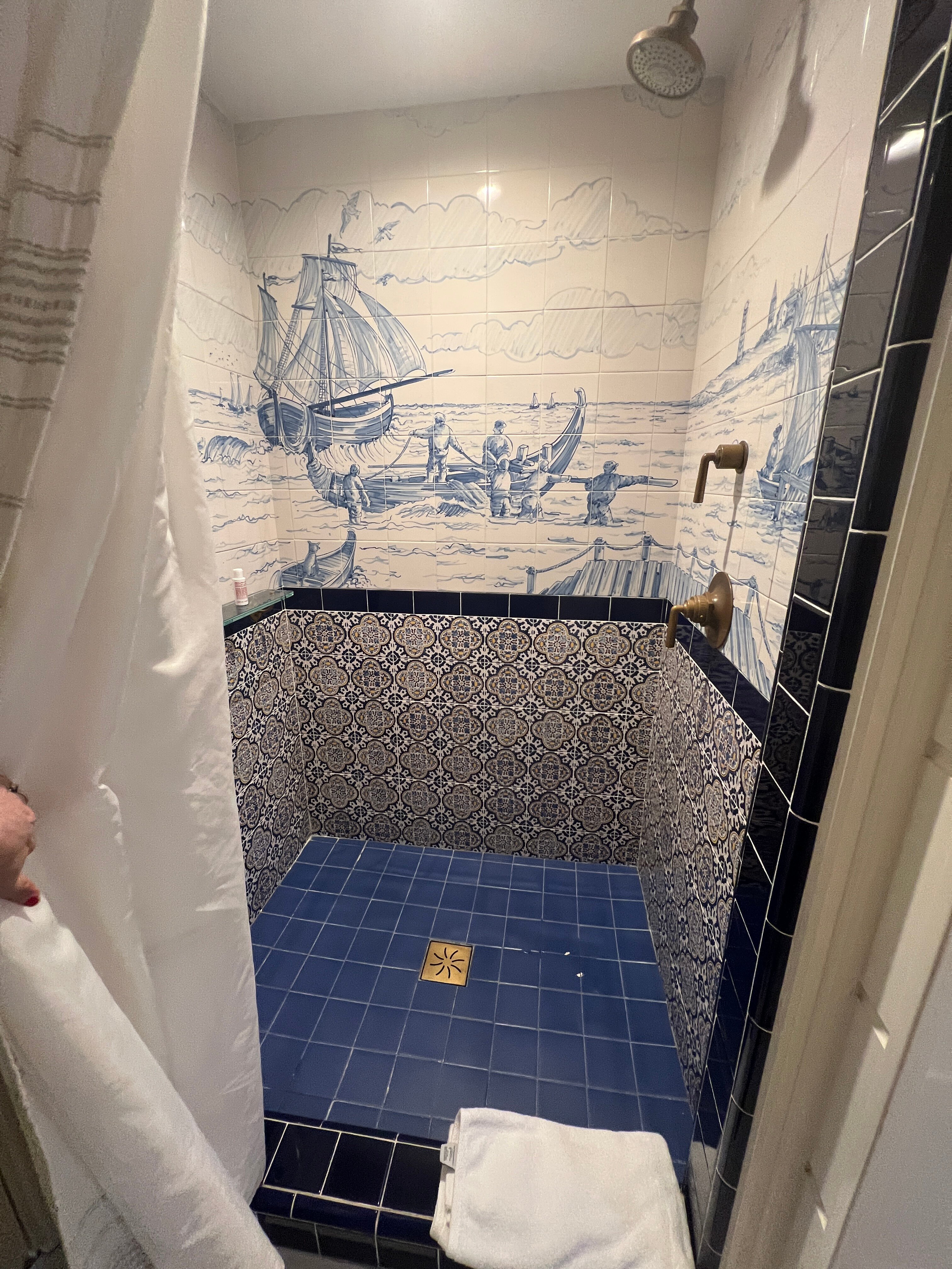 Greydon House-官方