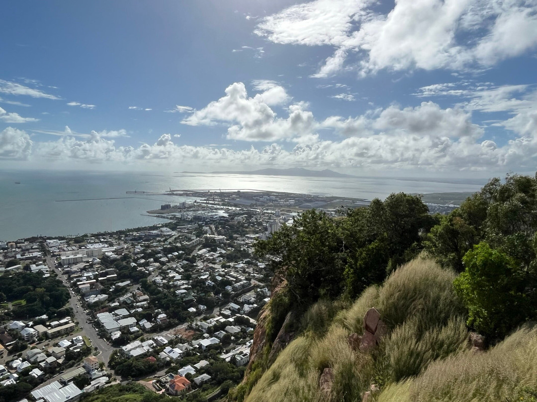 Castle Hill Lookout-汤斯维尔必去景点