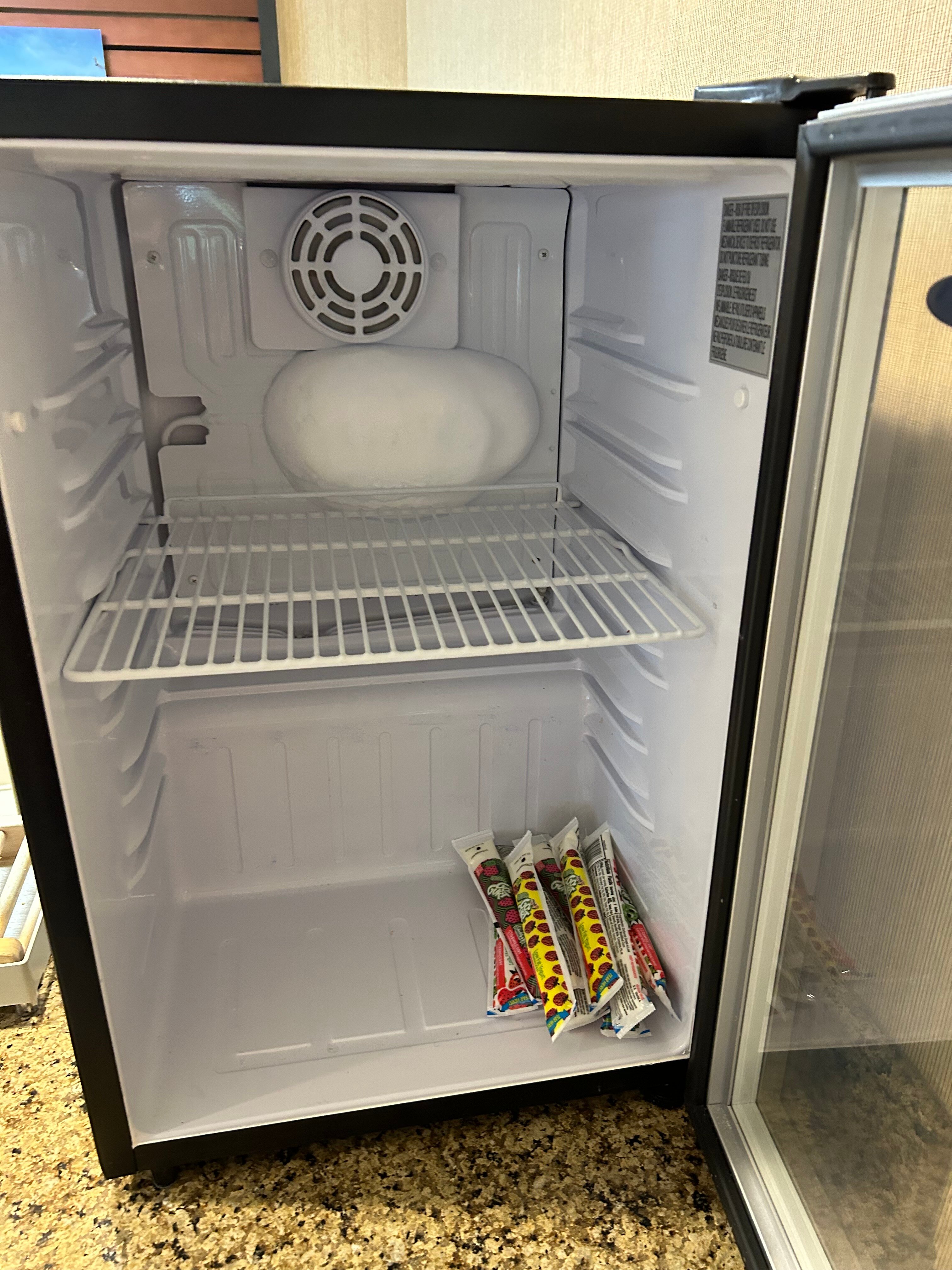 La Quinta Inn & Suites by Wyndham Milwaukee Bayshore Area-餐饮