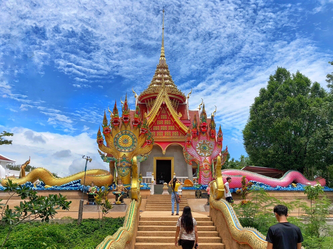 Wat Pha Tak Suea景点图片