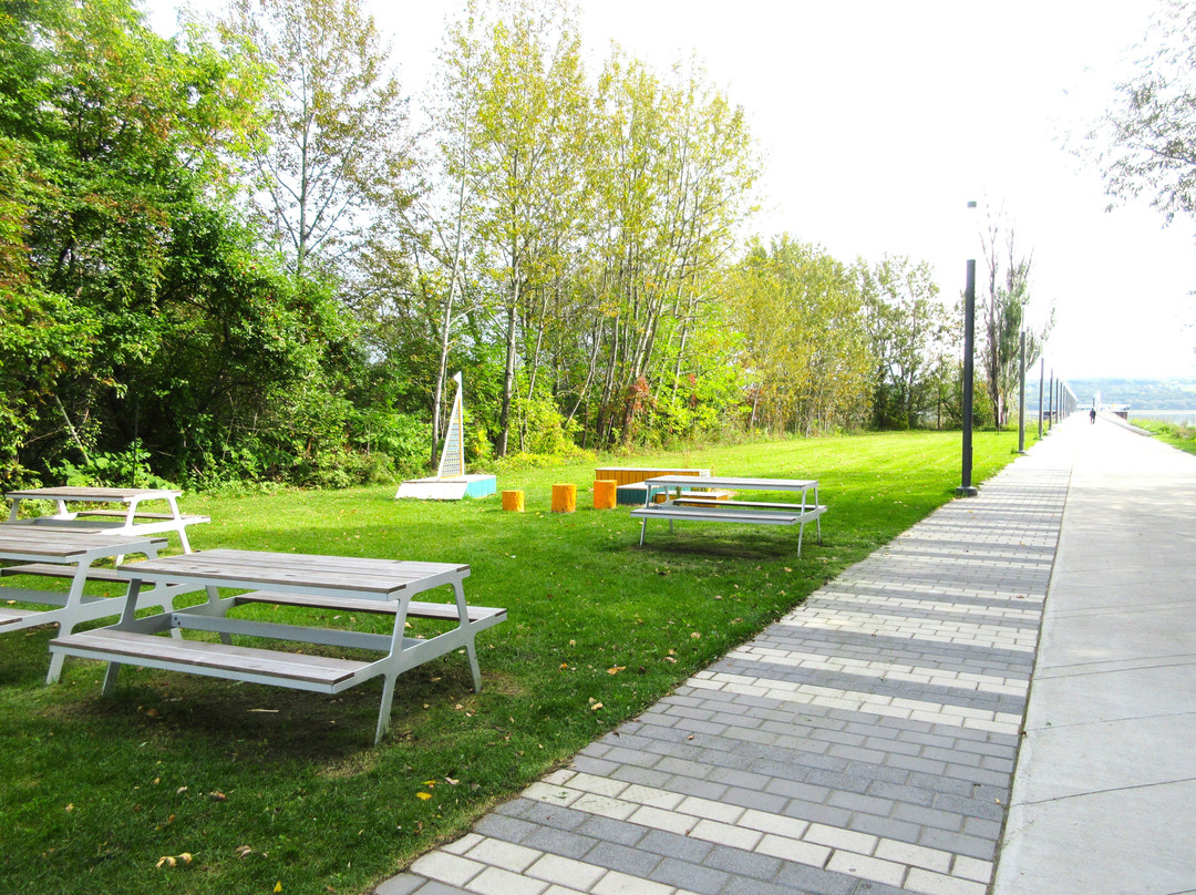 Quai Sainte-Anne-Sainte Anne de Beaupre必去景点