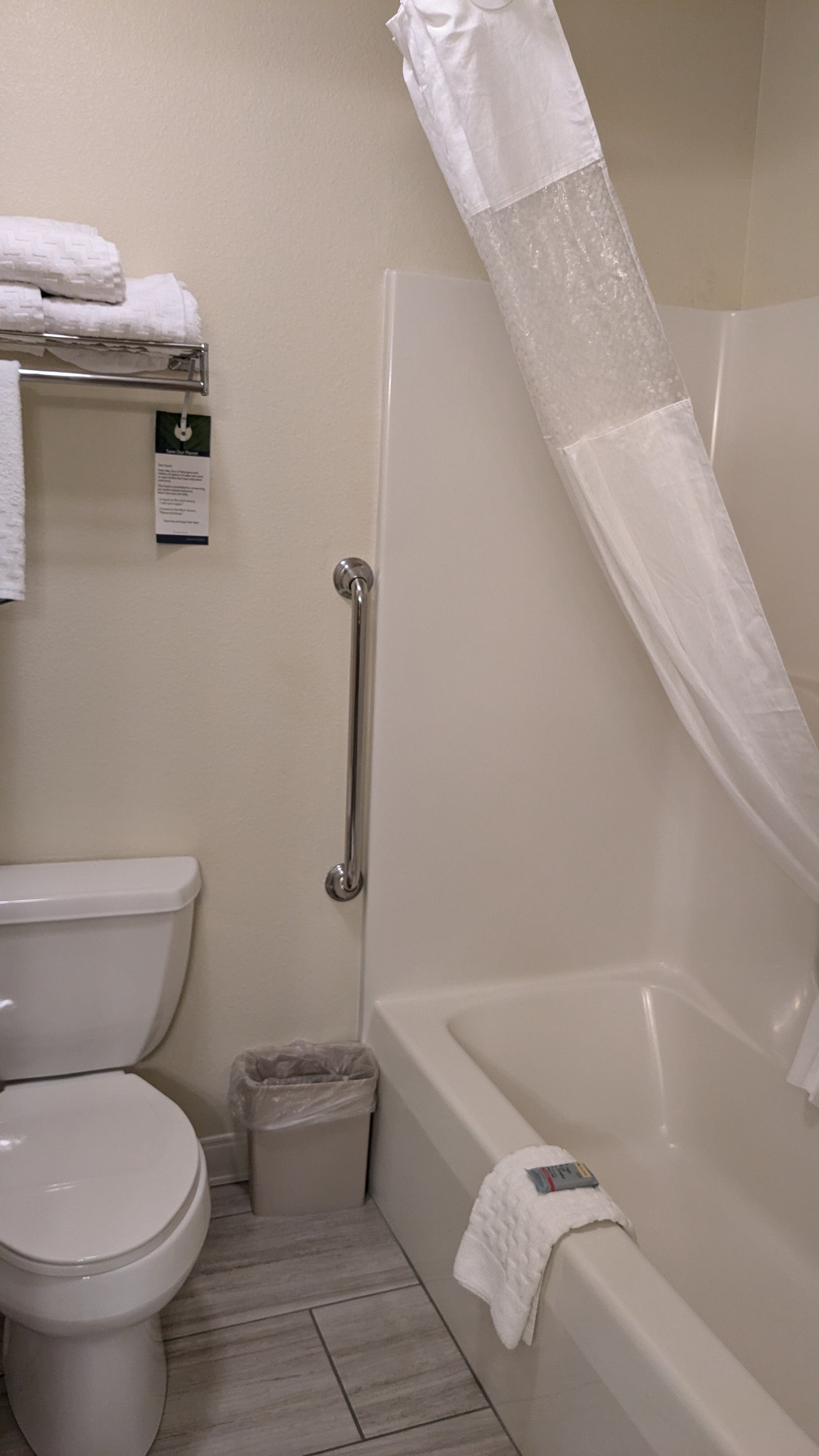 Best Western Wapakoneta Inn-浴室