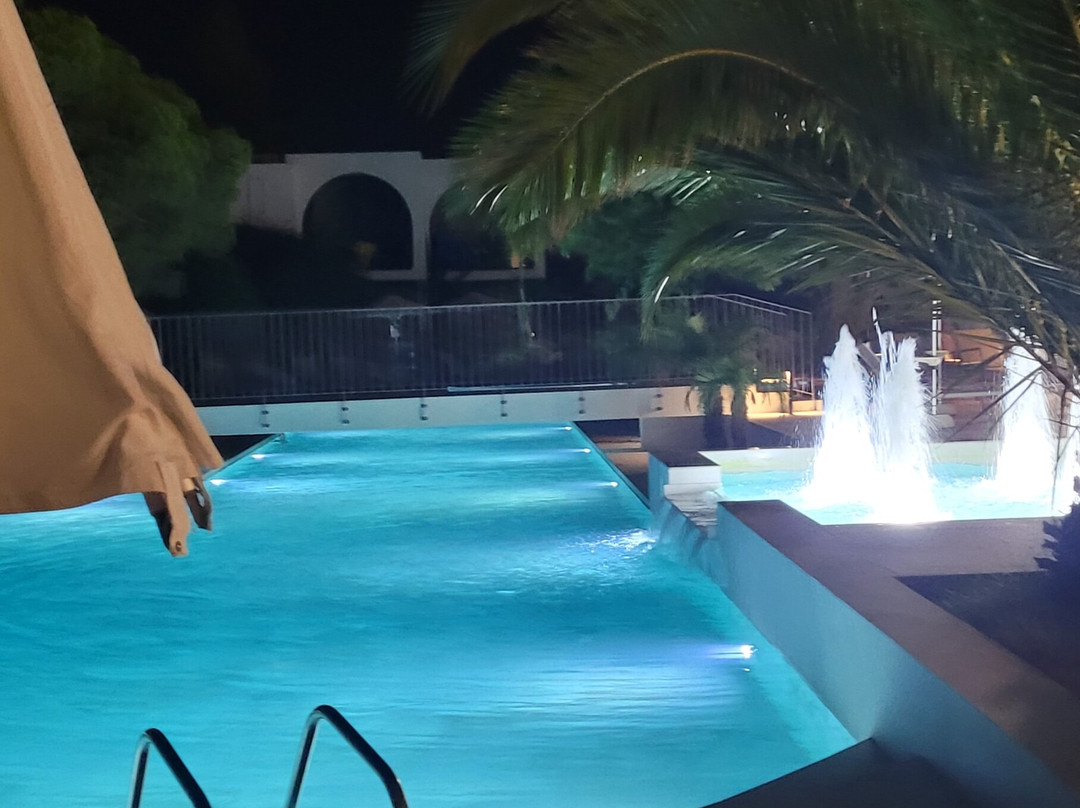 Caravia Beach Hotel & Bungalows主图