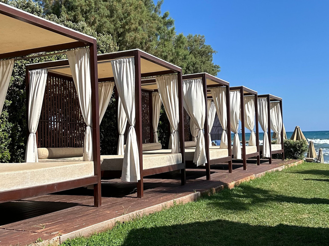 Thalassa Beach Resort主图