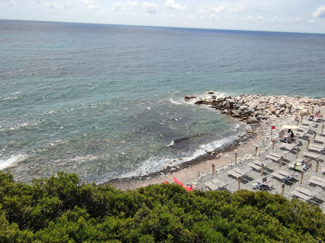 Costa Alessandro - Spiaggia del Relitto-Pomonte必去景点