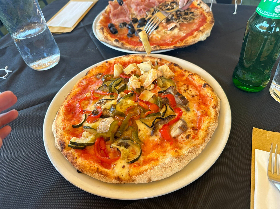 Green House Pizzeria Bar