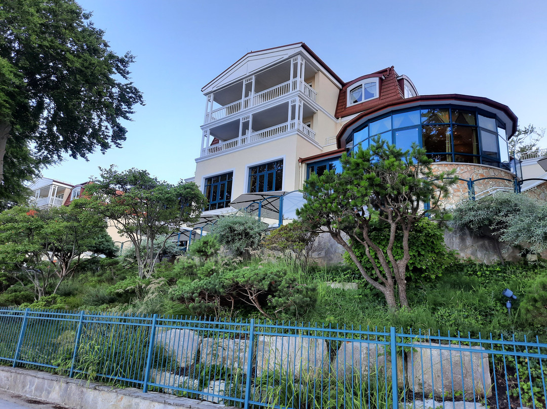 班辛风情旅游度假酒店主图