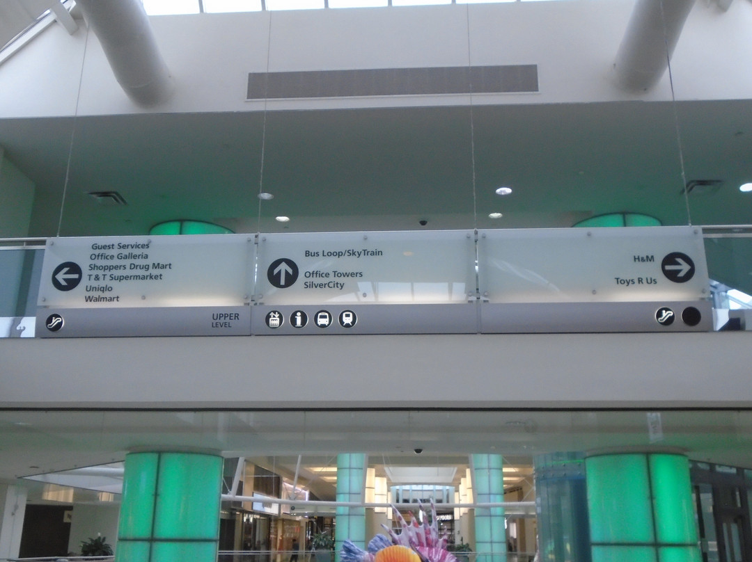 Metropolis At Metrotown-本那比必去景点