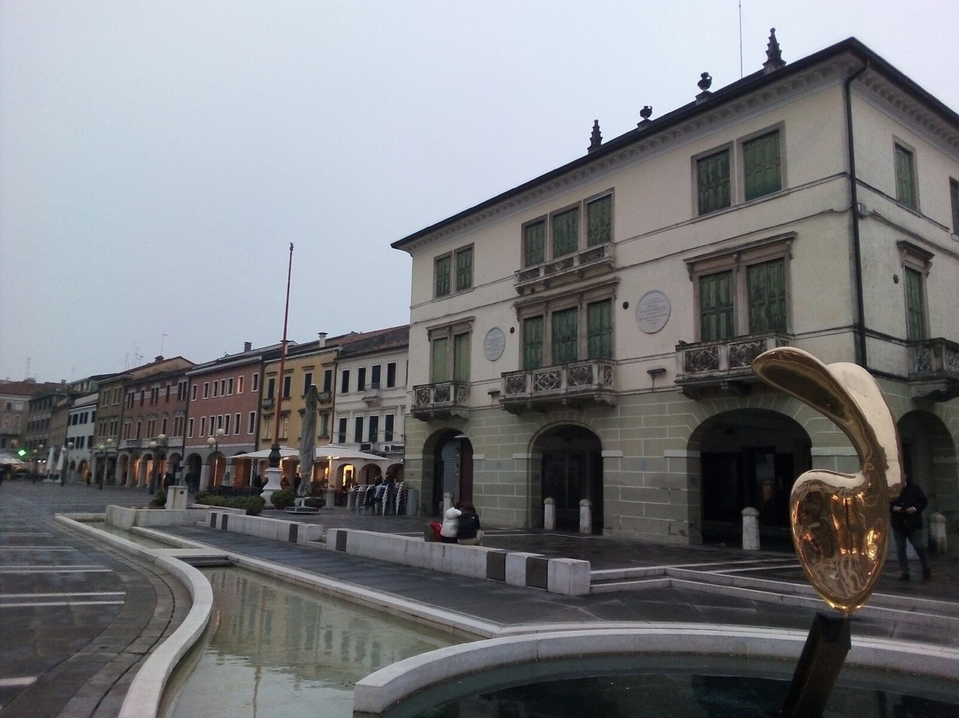 Piazza Ferretto-麦斯特必去景点