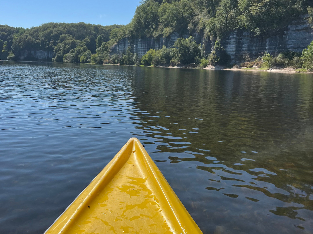 Canoe River - Day Tour景点图片