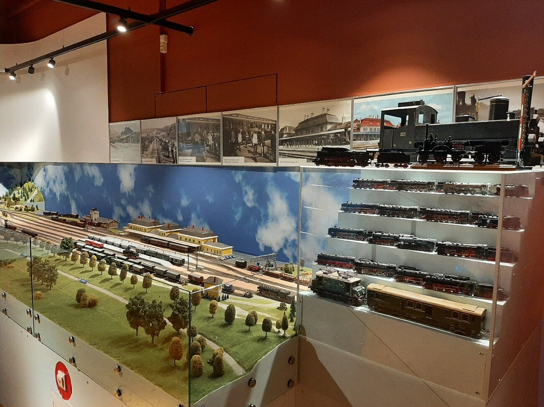 Museum Fuer Volkskultur - Schloss Porcia景点图片