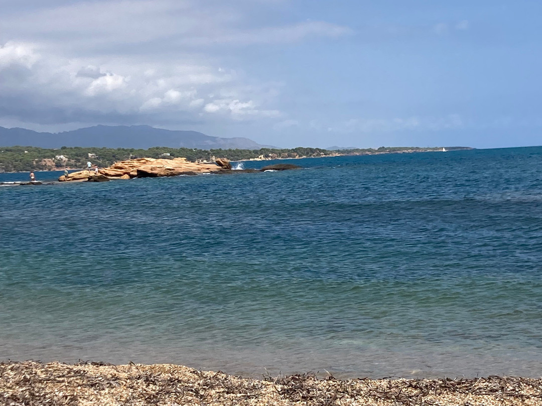 Cala La Buena-El Perello必去景点