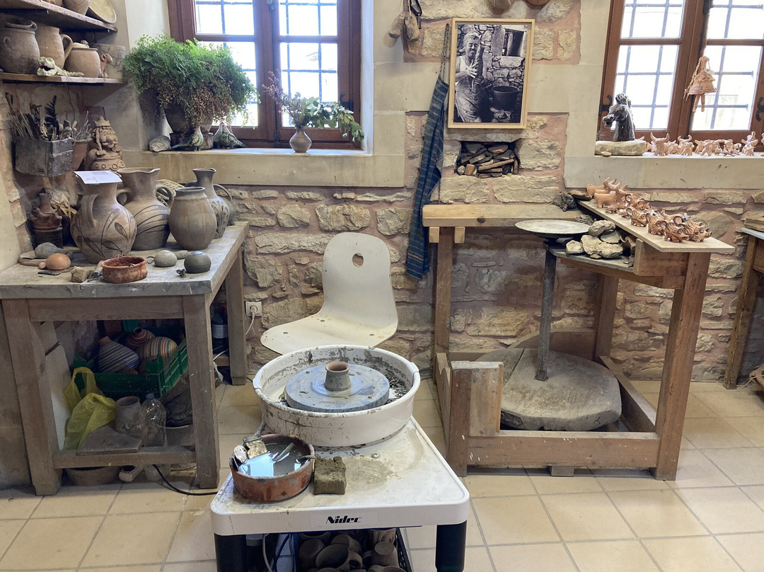 Tsikalario cretan ceramics-雷斯蒙必去景点