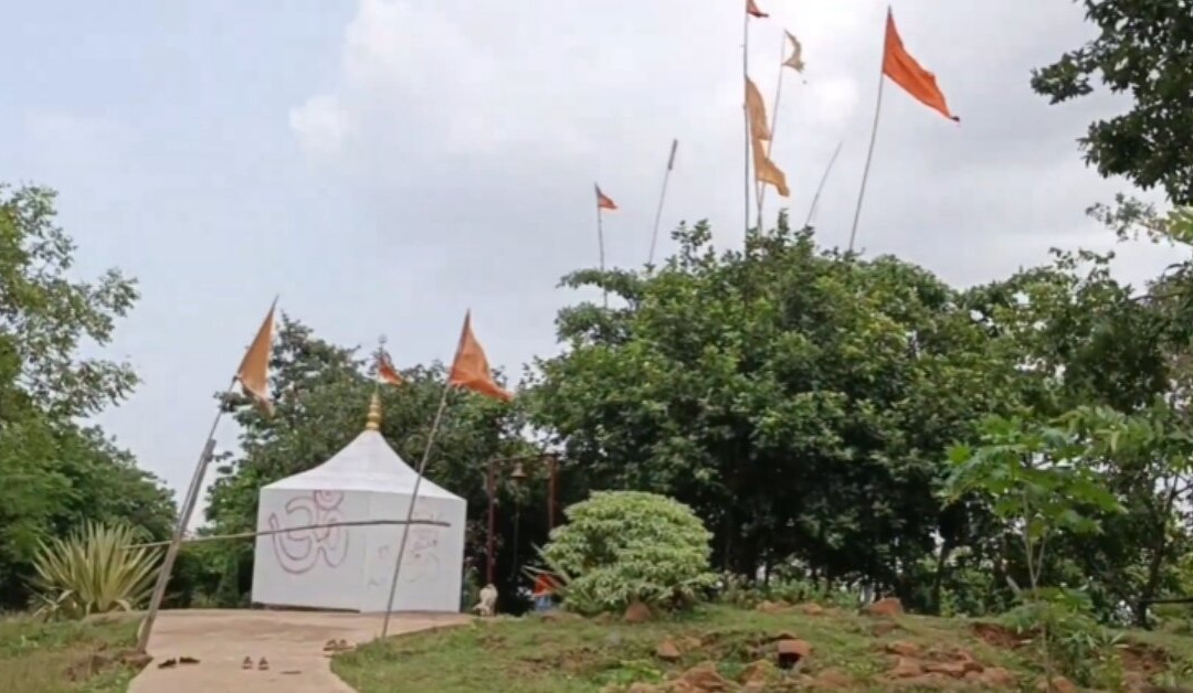Dharni-Pahar Temple景点图片