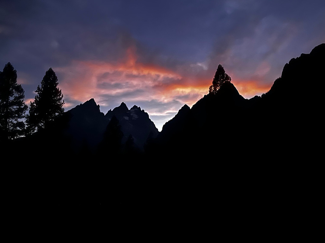 珍妮湖小屋酒店主图