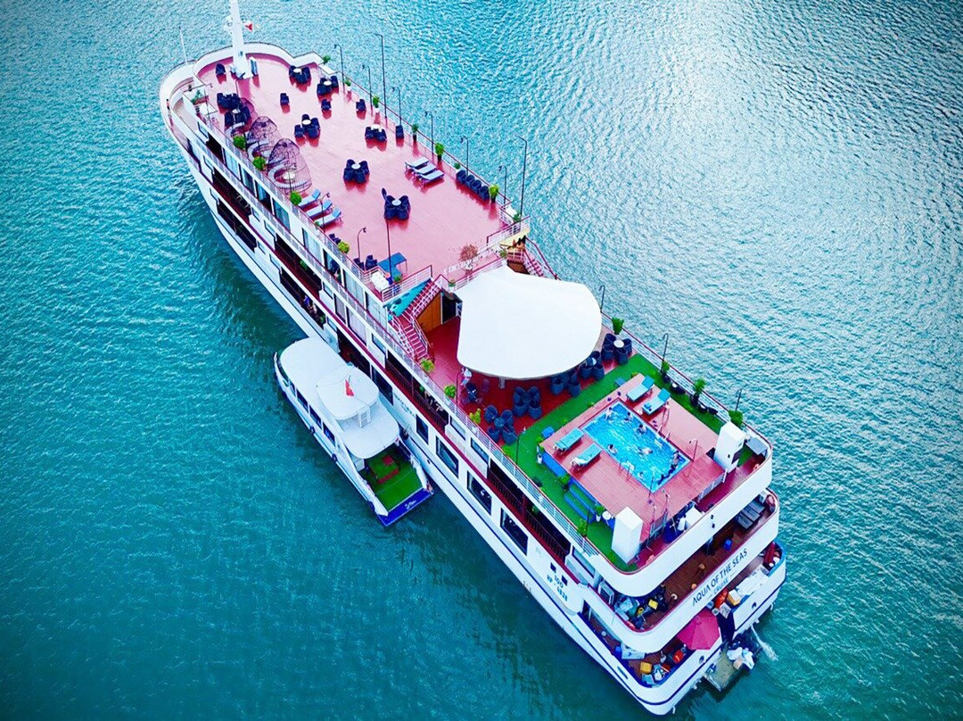 Aqua Of The Seas Cruise-下龙湾必去景点